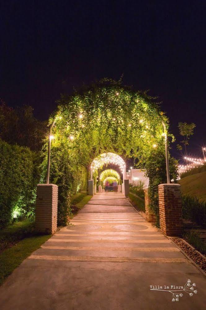 Villa La Flora Kanchanaburi Exteriér fotografie